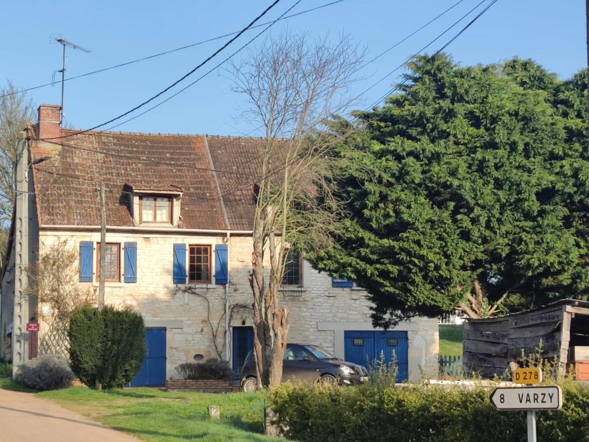 La Maison Bleue Varzy Exterior photo