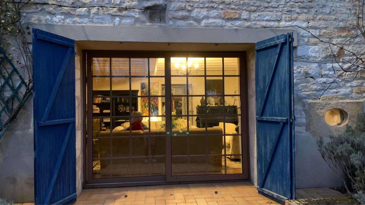 La Maison Bleue Varzy Exterior photo