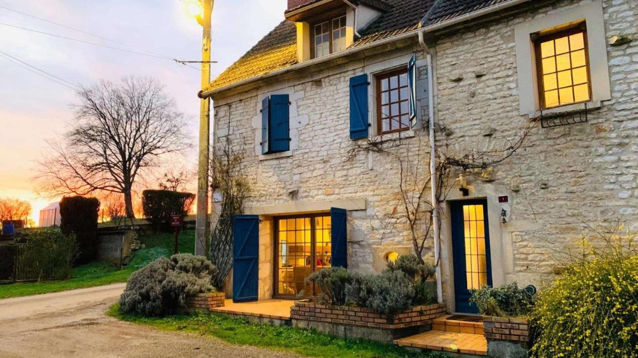 La Maison Bleue Varzy Exterior photo